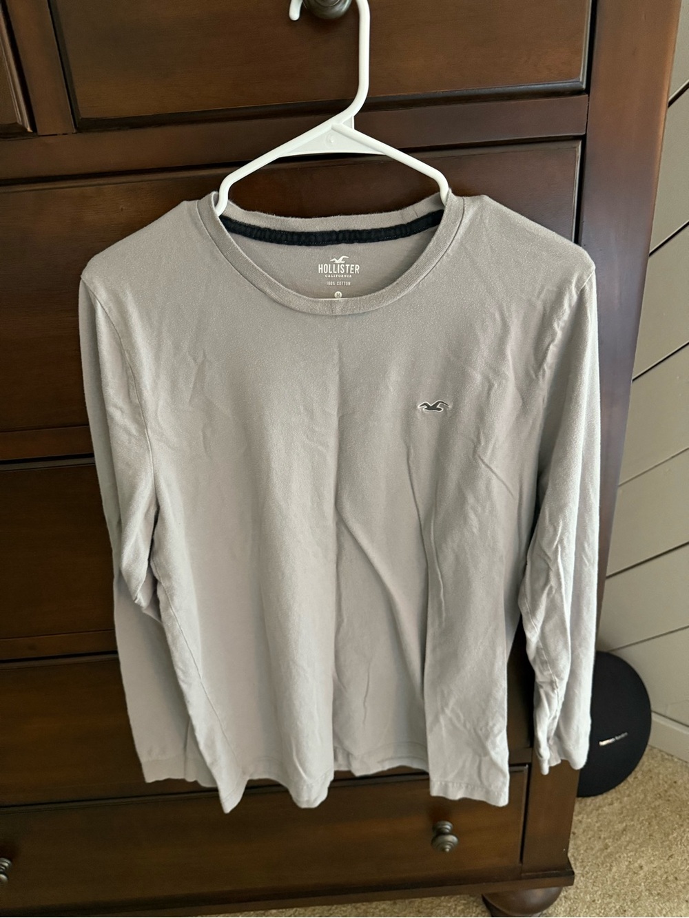 Hollister Men's Long-Sleeve Crewneck Tee